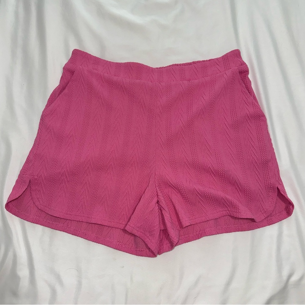 Versona Fuchsia Textured Shorts
